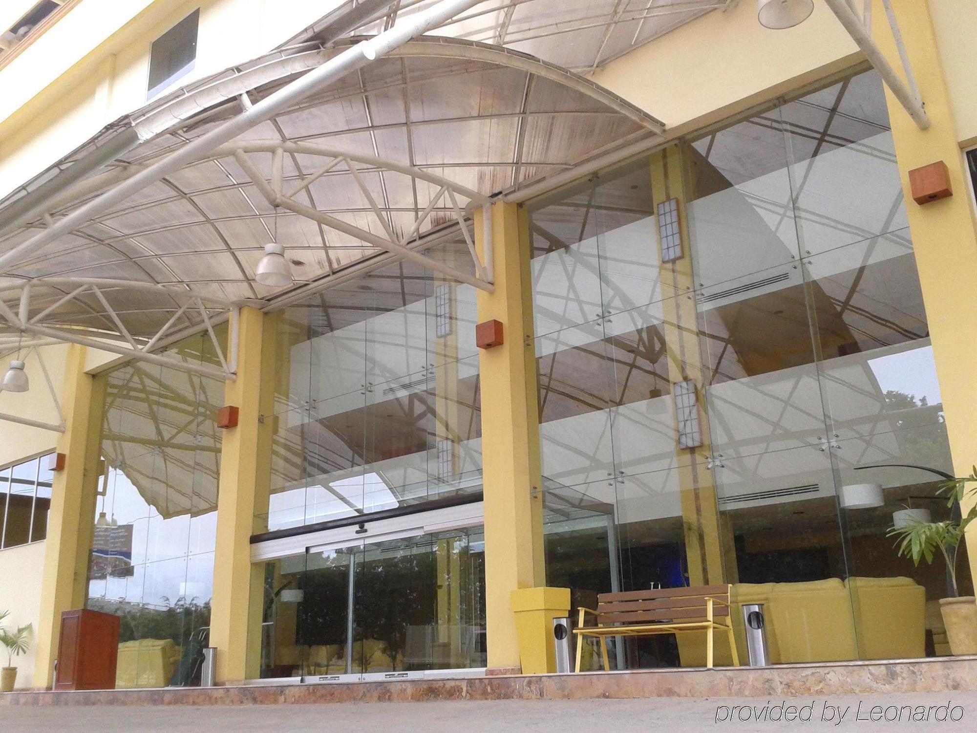Hipico Inn Hotel Poza Rica Exterior foto
